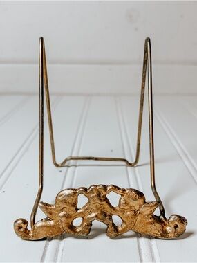 Vintage Gold Wire Cherub Easel Plate Stand Picture Book Art Display Rack